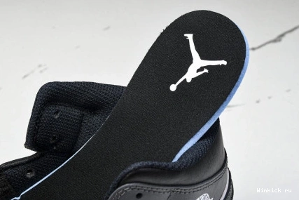'Cosmic Clay Mid 1 Jordan 1006
